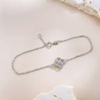 Bracelet ajustable trèfle porte-bonheur serti de diamants de laboratoire en platine Pt950, bijoux de mode pour femme, design raffiné, vente en gros