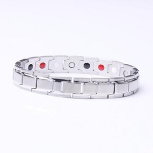 Bracciale in Acciaio Inossidabile con Design a Coccodrillo, Cinturino Regolabile, Lusso Leggero, Placcato Oro 18K, per Uomo e Donna - Product Image 4