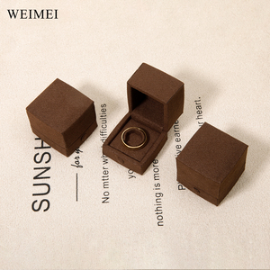 WEIMEI Mini Caja de Anillo de Terciopelo Marrón Personalizado Logo Color Joyería Regalo Embalaje Compacto Anillo de Compromiso de Boda Caja - Product Image 3