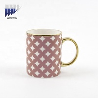 Vente chaude nouvelle conception entièrement personnalisée tasse à café en céramique écologique pour l'impression bonne poignée pleine or