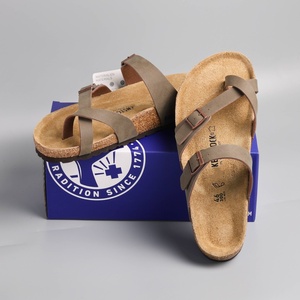 Sandali Mayari con Anello per Dita, Stile Birkenstock, con Cinturini Incrociati, Vendita all'Ingrosso, Alta Qualità, Comodi per Camminare Ogni Giorno, Ultimi Modelli - Product Image 1