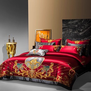 Ensemble <span class=keywords><strong>de</strong></span> literie en <span class=keywords><strong>satin</strong></span> doré luxueux, jacquard équestre et broderie, ensemble <span class=keywords><strong>de</strong></span> couette taille King - Product Image 3
