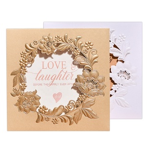 Invitation unique en or gaufré et doré, design floral en dentelle original avec enveloppes vierges et feuille d'insertion pour les boutiques de papeterie et de cadeaux - Product Image 1