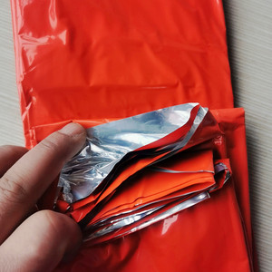 Abri de randonnée léger, tente de survie imperméable et thermique pour situations d'urgence - Product Image 6