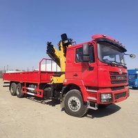 Grue de chargement SHACMAN 6*4 avec télécommande sans fil, bras pliable, capacité de levage de 10 tonnes, hauteur de levage de 12,75 m