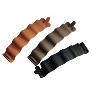 Couleur personnalisée pince <span class=keywords><strong>banane</strong></span> <span class=keywords><strong>boucle</strong></span> de queue de cheval forme de vague filles torsion pince à cheveux en gros Hairgrip - Product Image 1