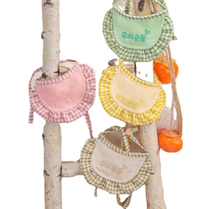 Preciosa bandana personalizada para perro estilo coreano, de algodón suave y poliéster estampado, ecológica, a la moda, cómoda para invierno, verano y primavera. - Product Image 2