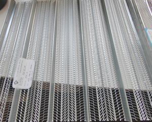 Maille métallique galvanisée à nervures hautes 27x96 pour coffrage mural en béton, lattes de couverture, maçonnerie et plâtre - Product Image 1