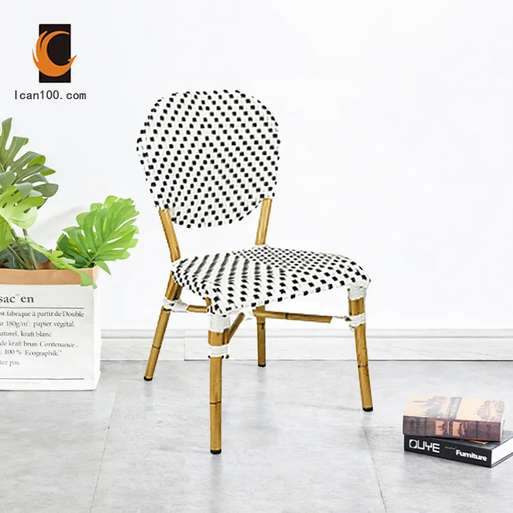 थोक नवीनतम नए उत्पादों आउटडोर उद्यान कुर्सियों सफेद आधुनिक कोच रेस्तरां गुआंगज़ौ रतन लकड़ी खाने की कुर्सी