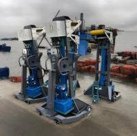 Système de Levage et de Déplacement de Conteneurs Maritimes à Vérins Hydrauliques