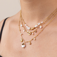 Collier J&D Jewelry en acier inoxydable plaqué or 18 carats avec coquillage, étoile de mer, perle et cristal, bijoux nautiques pour femmes