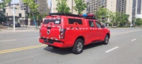 Camionnette 4x4, unité mobile de lutte contre les incendies avec réservoir d'eau et outils de lutte contre les incendies, camion de pompiers pour les incendies forestiers et les urgences rurales