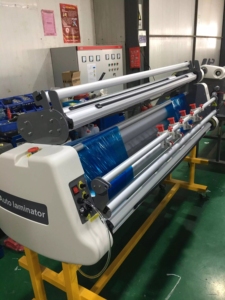 Laminadora de Vinilo de Formato Grande con Prensa Caliente, Máquina de Rodillos de Laminación de 160 cm - Product Image 4