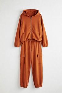 Ensemble de sport rose corail : veste zippée à capuche courte et pantalon de jogging fuselé - Product Image 5