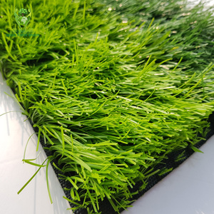 <span class=keywords><strong>Prix</strong></span> de gros <span class=keywords><strong>Gazon</strong></span> artificiel extérieur réaliste Faux <span class=keywords><strong>gazon</strong></span> Synthétique épais avec trous de drainage pour terrain de football - Product Image 4