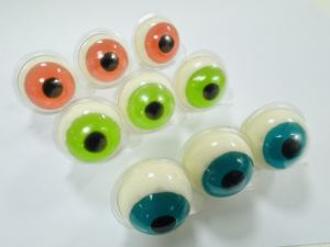 Bonbons halal Halloween 3D en forme d'oeil de confiture de fruits d'usine à l'intérieur d'un globe oculaire savoureux dans un sac d'emballage - Product Image 4