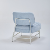 Fauteuil de détente moderne et confortable Chaise longue rembourrée avec pieds en métal pour la maison, l'hôtel ou la salle à manger
