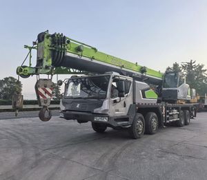 Zoomlion 50ton כבד נייד משאית מנוף כל השטח 42 מ 'הרמת גובה 2021 מודל יעילות גבוהה עגורני משאית - Product Image 3