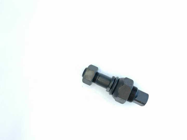 Ni Ssan Diesel Ud Condor Rear Wheel Hub Bolt