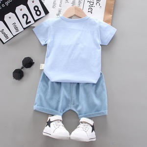 Nouvelle Collection de Vêtements pour Enfants de Haute Qualité en Gros : Ensembles de T-shirts Unis et Pantalons Turques pour Garçons - Product Image 2