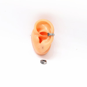 Pendientes con clip de esqueleto yunnique, diseño geométrico de acero de titanio para hombres y mujeres, joyería de moda - Product Image 4