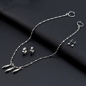 Pendientes de Clip con Cadena para la Oreja de Anime Horimiya <span class=keywords><strong>Miyamura</strong></span> Izumi, Pendientes Punk de Acero Inoxidable, Accesorios de Cosplay - Product Image 3