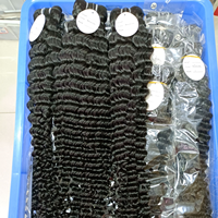 Extensions de cheveux humains bruts en gros, cuticules alignées, bouclés birmans, bouclés profonds, mèches de cheveux naturels ondulés bruts du Cambodge