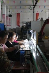 Оптовая продажа, дешевая ручная выдувная переработанная Мексиканская Толстая чашка для конфетти, стеклянная чашка для питья с ананасом, вишневая тыква, лимонный патч - Product Image 6