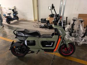 Bicicleta/Motocicleta Eléctrica de Alta Calidad de 1200W/1000W sin Escobillas, 3 Velocidades, Frenos de Disco Hidráulicos Electrónicos Digitales - Product Image 3