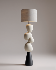 Lámpara de Mesa Minimalista de Cemento con Pantalla de Tela Gris y Base Tipo Piedra para Sala de Estar - Product Image 2