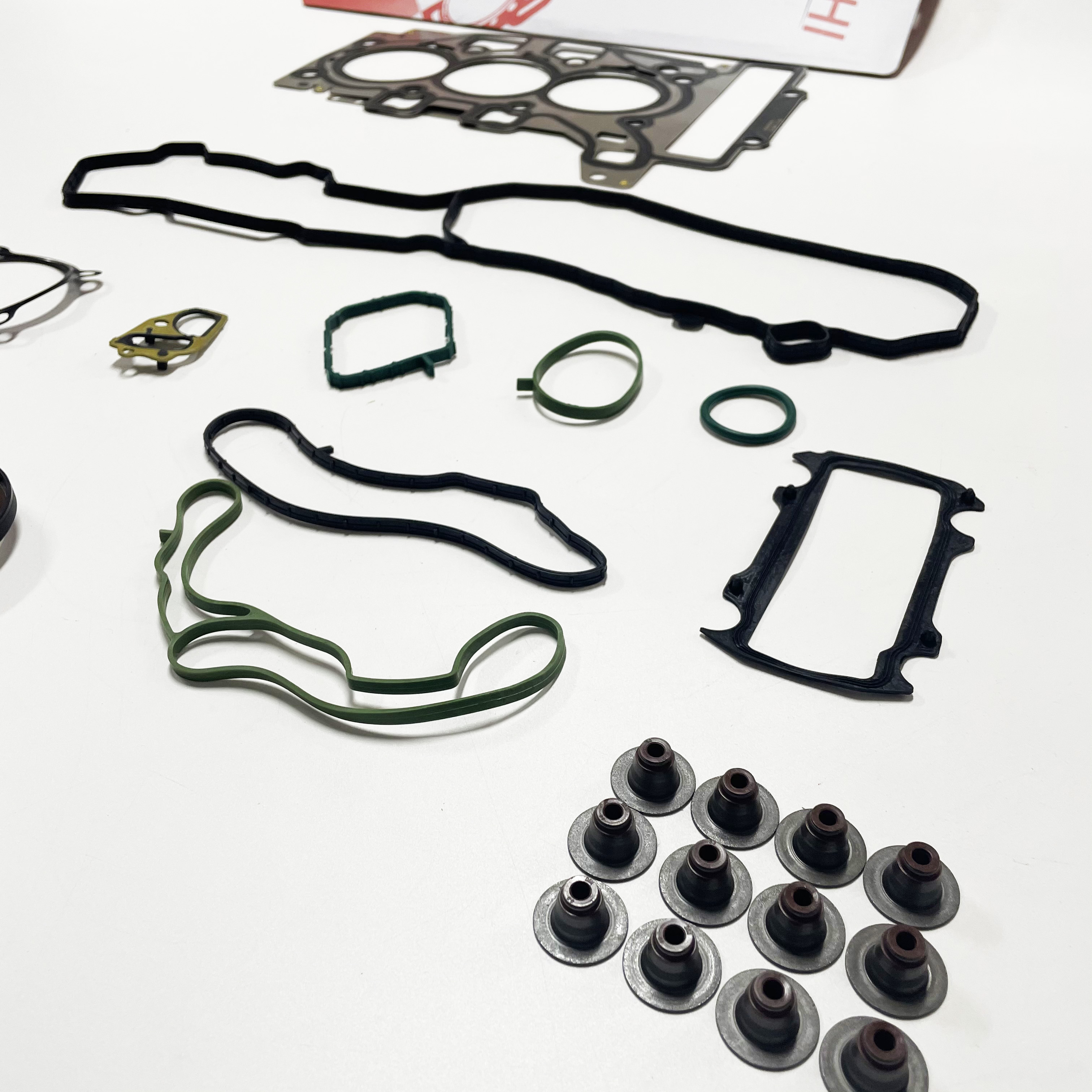 3倍 赤いエンジンカバー【N ONE Ⅱ出品】 3倍 赤いエンジンカバー【N ONE Ⅱ様 専用出品】 - メルカリ