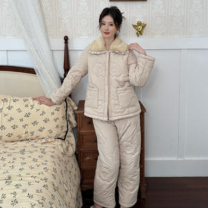Pyjama en satin épais pour femmes, trois couches, manches longues, style automne-hiver, portable à l'extérieur - Nouveau, maison douce et chaleureuse - Product Image 2