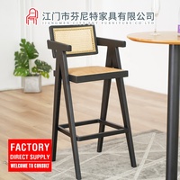Finnite grand bar en bois massif créatif simple usine lot vente directe de tabourets hauts ménage bar salon rotin chaises de bar