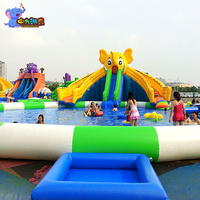 Équipement de jeux aquatiques personnalisé Piscine gonflable pour parc aquatique avec toboggan éléphant