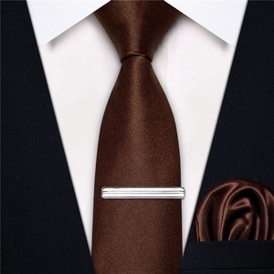 Cravates en <span class=keywords><strong>soie</strong></span> pour hommes de luxe personnalisées couleur pure <span class=keywords><strong>unie</strong></span> 2.35 "(6CM) <span class=keywords><strong>cravate</strong></span> mince <span class=keywords><strong>unie</strong></span> cravates fines pour hommes - Product Image 6