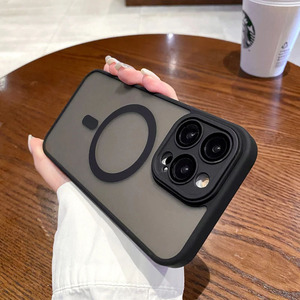 Custodia magnetica <span class=keywords><strong>con</strong></span> ricarica Wireless di lusso per <span class=keywords><strong>iPhone</strong></span> 16 15 14 Plus <span class=keywords><strong>13</strong></span> 12 11 Pro Max Matte <span class=keywords><strong>Cover</strong></span> di <span class=keywords><strong>protezione</strong></span> antiurto per <span class=keywords><strong>fotocamera</strong></span> - Product Image 3