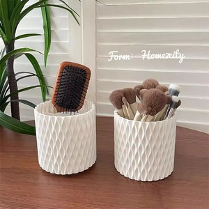 Modern Cosmetic Brush Holder Plastic 1-3L Desktop Organizer Makeup Storage Container - Product Image 3