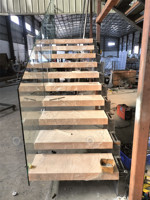 Escalier flottant solide commercial de luxe en gros de Prima pour la décoration de la maison