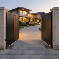 Portail Coulissant en Fer Forgé pour Entrée de Villa, Finition Or et Noir, avec Interphone et Serrure Intégrés, Idéal pour Villa de Luxe