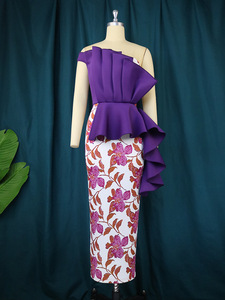 Fabricant de robes personnalisées pour femmes, robe violette à volants à une épaule, robe longue à imprimé floral en tissu satiné, <span class=keywords><strong>tenue</strong></span> de soirée pour femmes - Product Image 2