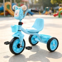 Tricycle pour enfants avec pédales, chariot à pousser, lumières et musique, pour les tout-petits de 2 à 6 ans, panier de rangement, véhicule en plastique, couleur personnalisée