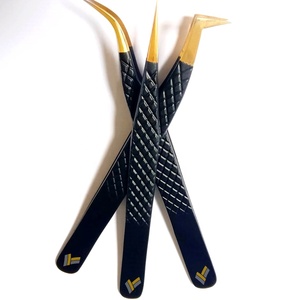Pince à épiler d'extension de cils en acier inoxydable japonais de haute qualité avec logo personnalisé pointe dorée et type pointu noir - Product Image 4