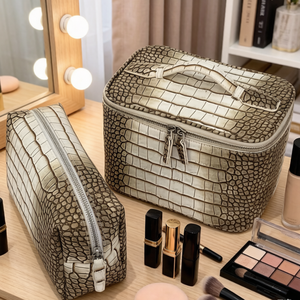 Sac de maquillage imperméable pour femmes, sac cosmétique haut de gamme en cuir de crocodile, trousse de toilette en cuir PU, collection peau de crocodile - Product Image 6