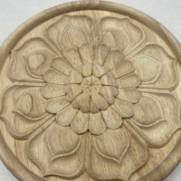 En stock prix bas en vente fabricant le moins cher bois sculpté oncouches en bois Appliques en bois meubles armoire décoration florale