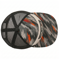 Casquette de camionneur personnalisée à motif lettres, camouflage, visière plate, dos en maille, patch en caoutchouc personnalisé, pour activités de plein air, course et sport, en tissu courant, vente en gros