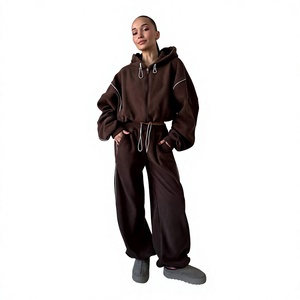 Ensemble jogging en cuir marron sur mesure pour femme, sweat-shirt oversize et survêtement assorti, streetwear décontracté, vente en gros - Product Image 1