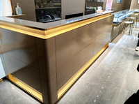 Meuble en acier inoxydable écologique tendance personnalisé éclairage LED vitrine de magasin de bijoux en bois verrouillable bijoux en verre YIZHAN