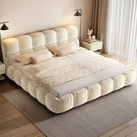 Tempat Tidur King-size Modern Berbahan Suede dengan Rangka Kayu Solid yang Tahan Lama dan Pelapis Lembut untuk Kamar Tidur Utama
