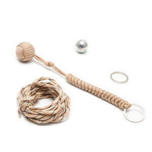 Porte-clés paracorde, nouveau design, noué au poignet, haute résistance, <span class=keywords><strong>auto</strong></span>-défense, outil de survie d'urgence, avec boule en acier, 1 pièce - Product Image 1