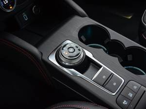 Vente en gros pour Ford <span class=keywords><strong>Focus</strong></span> 2020-2022 berline EcoBoost Turbo 180 automatique <span class=keywords><strong>ST</strong></span> Line, voiture d'occasion avec toit ouvrant panoramique et feux LED - Product Image 4